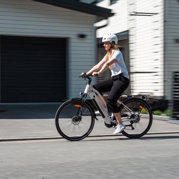 **Montert i butikk**FitNord Ava 300 Elsykkel 2024, hvit (720Wh batteri/45 Nm) 2